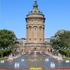 Friedrichsplatz_(Mannheim)_Wasserturm
