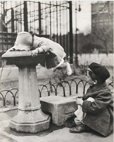 drinking-fountain-new-york-1930s.jpg?w=450&h=562